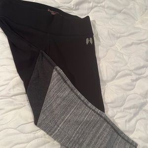 ♥️ victoria secret Tri color cropped leggings small